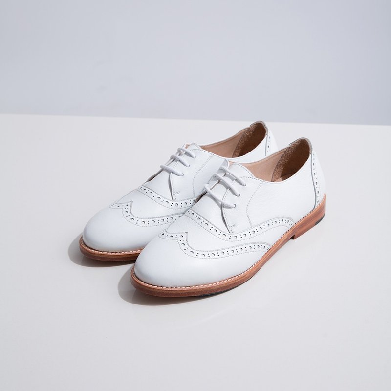 California White - 女款休闲鞋 - 真皮 白色