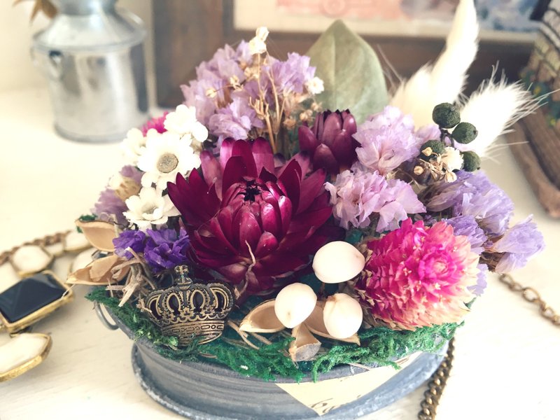 [干燥花] 复古铁件小花礼 干燥花 生日 礼物 复古 拍照道具 珠宝风格 - 植栽/盆栽 - 纸 紫色