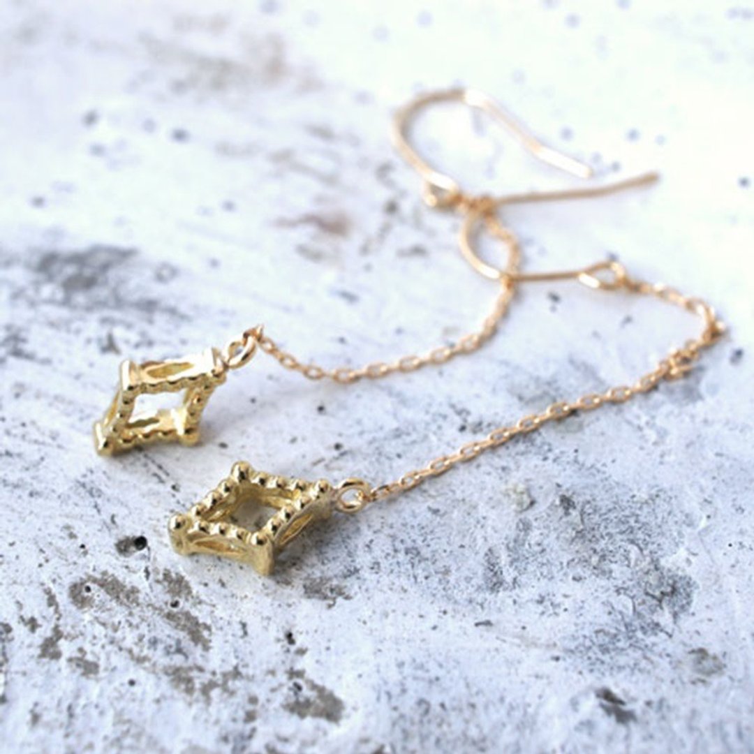 Milgrain earrings diamond (K18YG) - 耳环/耳夹 - 其他金属 金色