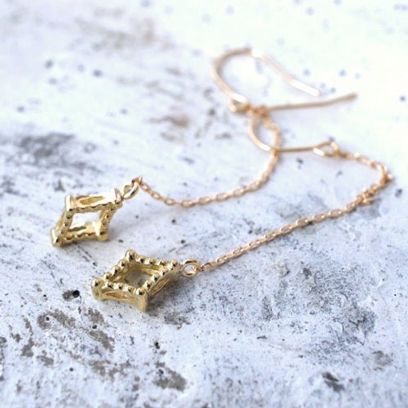 Milgrain earrings diamond (K18YG) - 耳环/耳夹 - 其他金属 金色