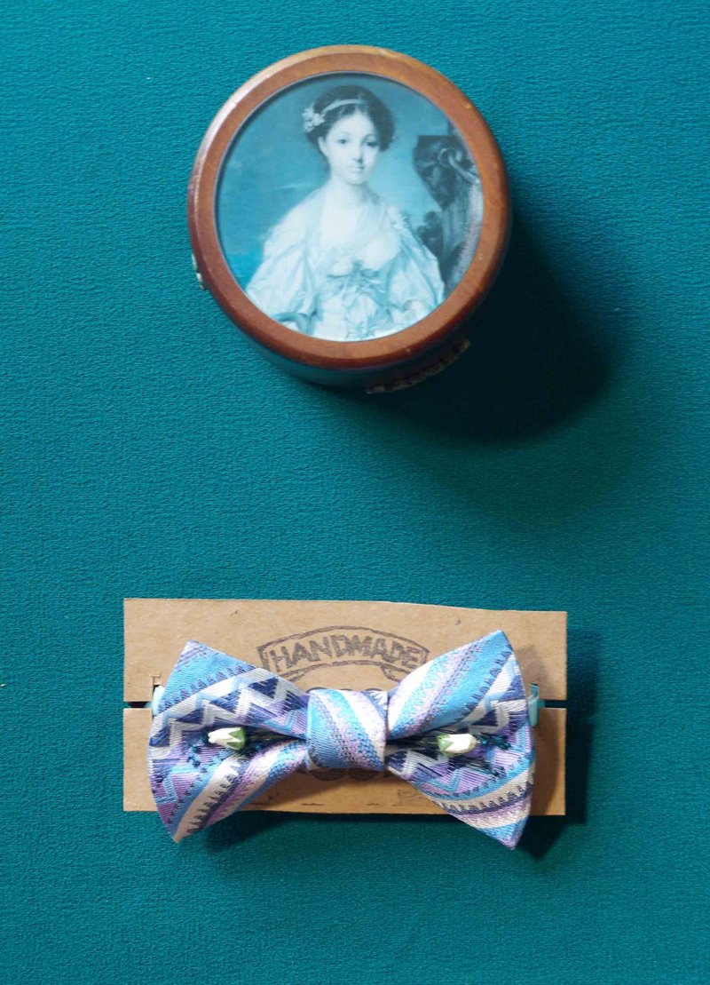 Papa's Bow Tie- 古董布花领带改制白玫瑰手工领结-monsieur Anthony with rose - 领带/领带夹 - 其他材质 蓝色