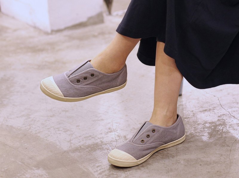 FREE 寂静灰  只剩下JAP24=EUR38号 回归原创本质(帆布鞋/懒人/休闲鞋) 国民休闲鞋台湾良品 Southgate 南登机口 - 女款休闲鞋 - 其他材质 灰色