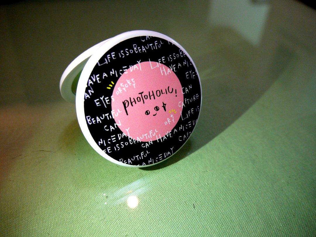轻巧小圆镜* 拍照狂PHOTOHOLIC - 彩妆刷具/镜子/梳子 - 其他材质 黑色