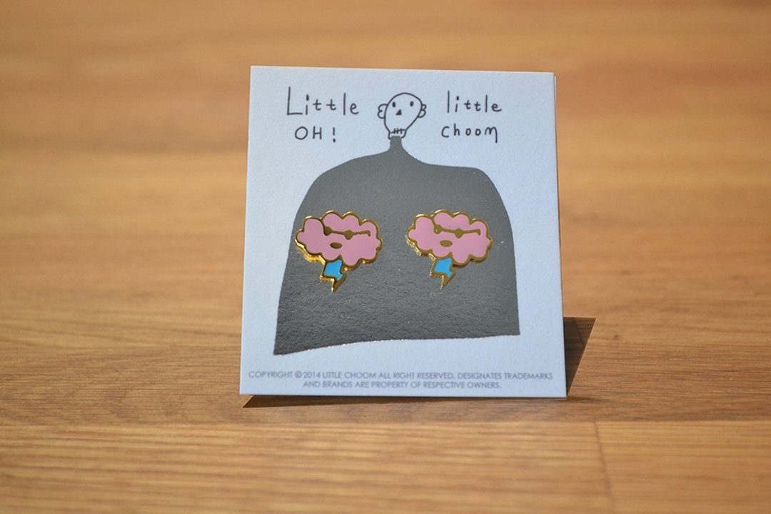 Little Choom x Little OH! 粉红墨镜云手工耳环（耳针/单个） - 耳环/耳夹 - 珐琅 
