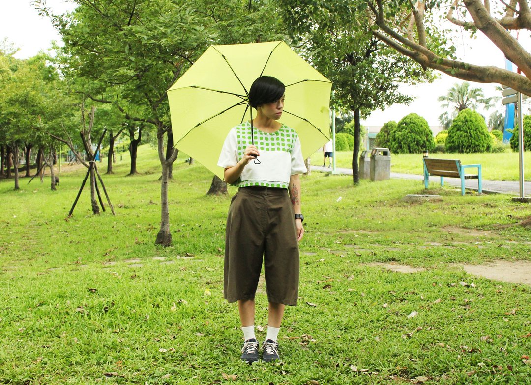 抹茶团子口袋短版上衣 - 女装上衣 - 其他材质 绿色