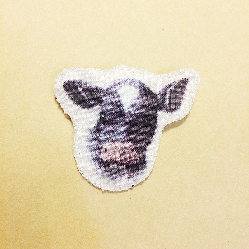 JOJA│疯子牧场：一般牛  [刺绣别针] - 胸针 - 其他材质 多色