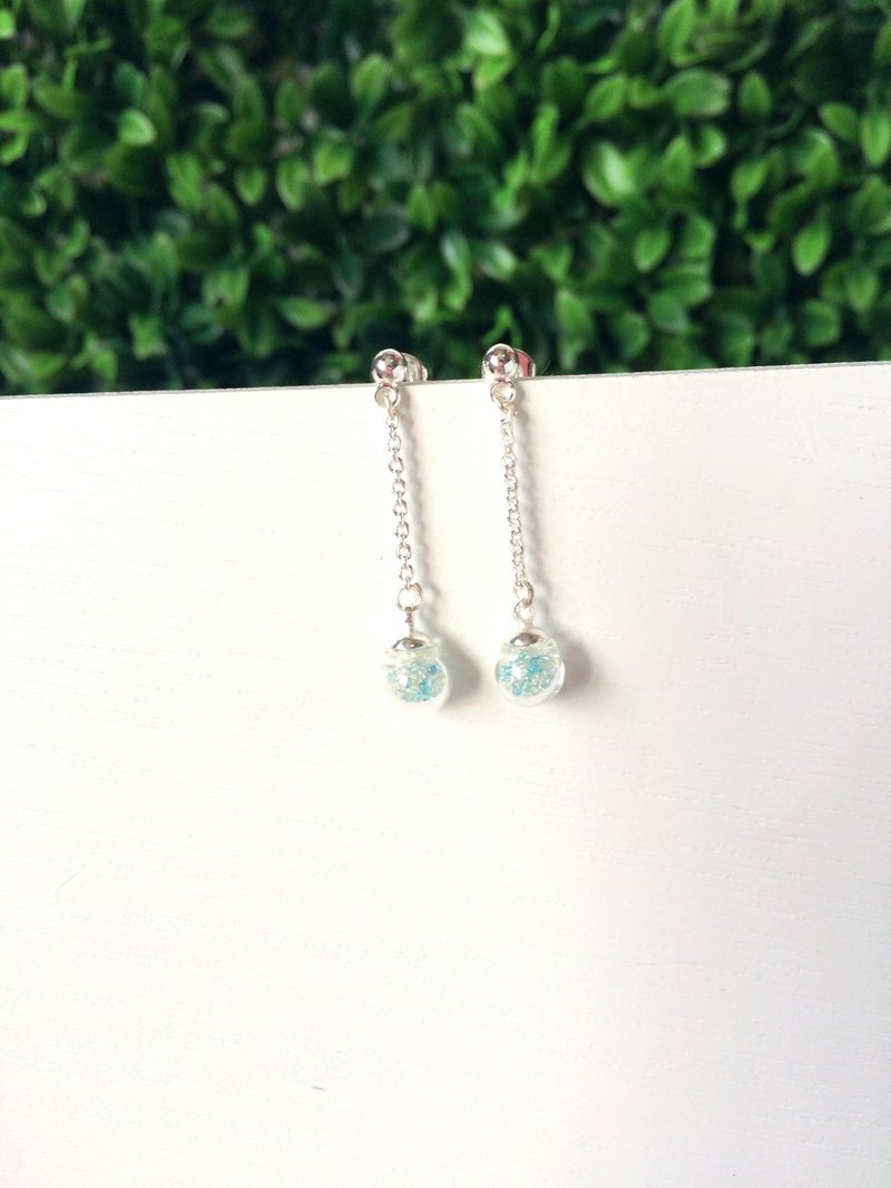 *Haku·Neko* 薄荷绿迷你玻璃球链子耳环 - 耳环/耳夹 - 玻璃 绿色