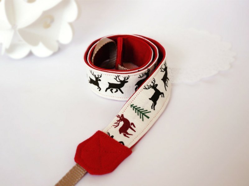 (圣诞手作●限量) 微单眼相机背带 搭配"圣诞布质别针"  /麋鹿大进击/ - 证件套/卡套 - 其他材质 红色