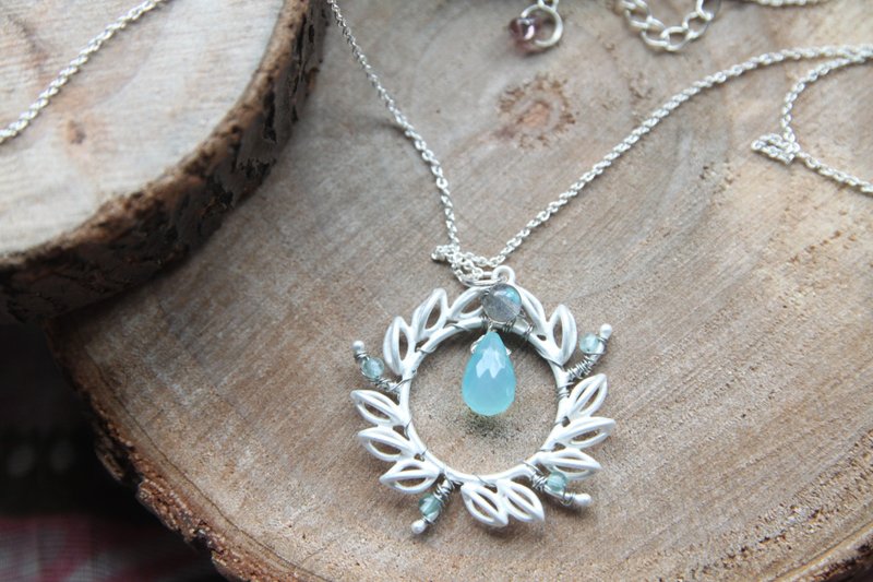 蓝玉髓水滴配蓝光拉长石配蓝碧茜小珠项链 - 项链 - 宝石 蓝色