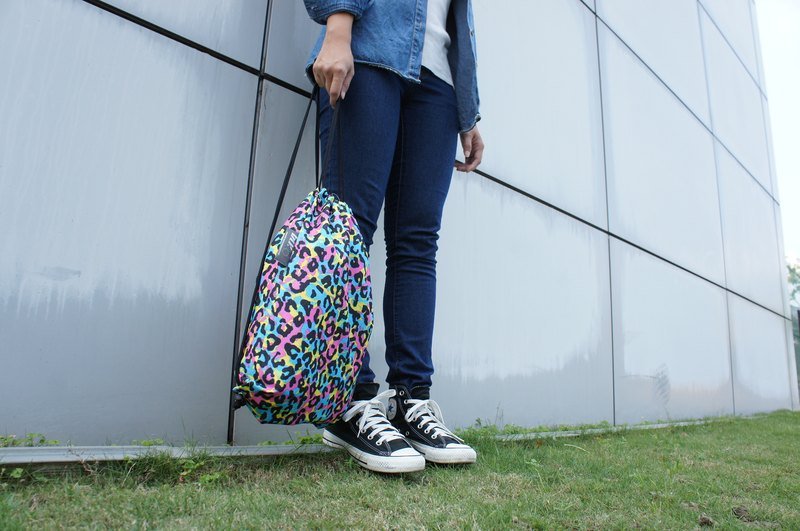 BLR 手工印制 彩色豹纹 束口后背包 - 其他 - 其他材质 粉红色