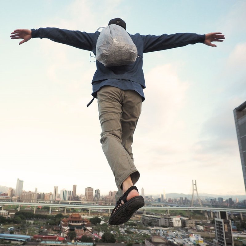 STEAM 无缝线超轻量攻顶包 - 束口袋双肩包 - 防水材质 