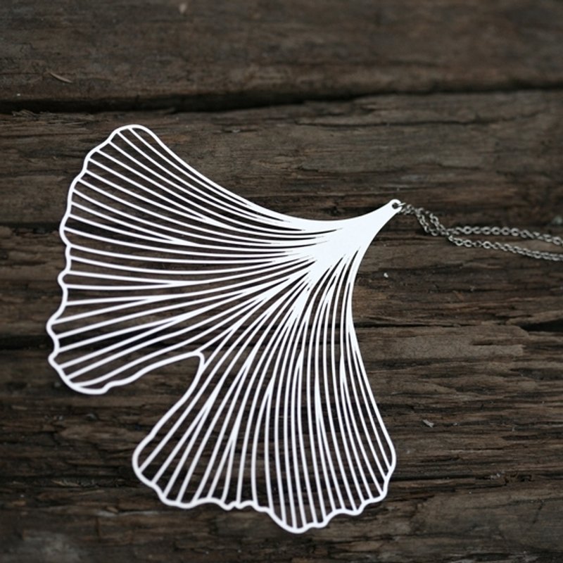 银杏项链 Ginkgo Pendant (L) - 项链 - 其他金属 