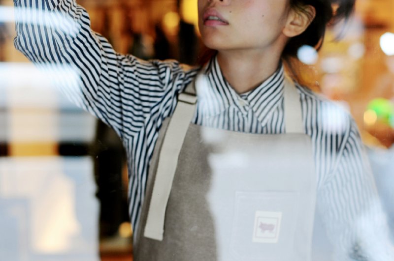 1983ER 棉麻色-日常围裙(勿排队～目前尚未找到同块布料) - 围裙 - 其他材质 卡其色