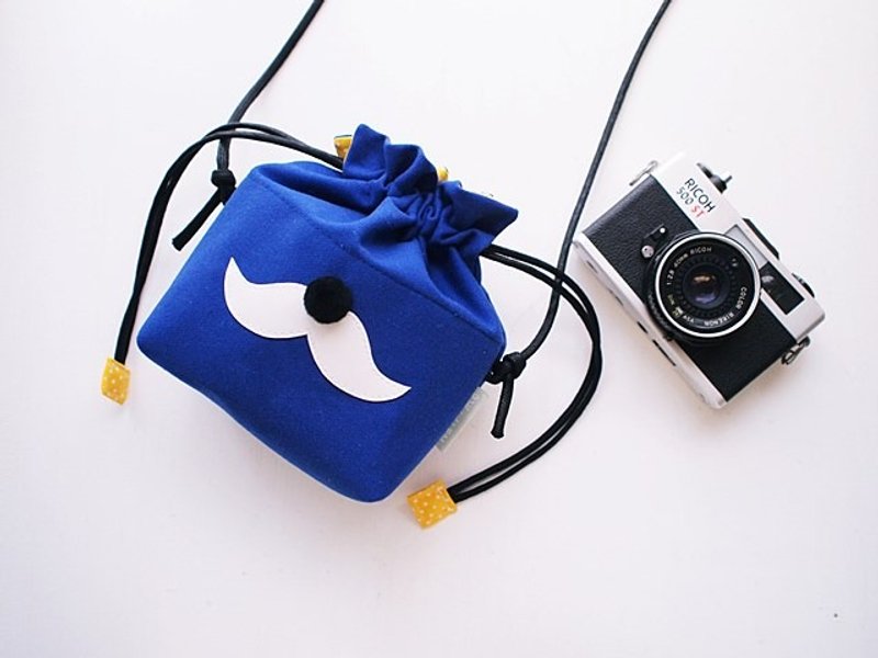 hairmo。翘胡子拍立得束口相机袋侧背款-宝蓝(mini/类单眼) - 相机包/相机袋 - 其他材质 蓝色