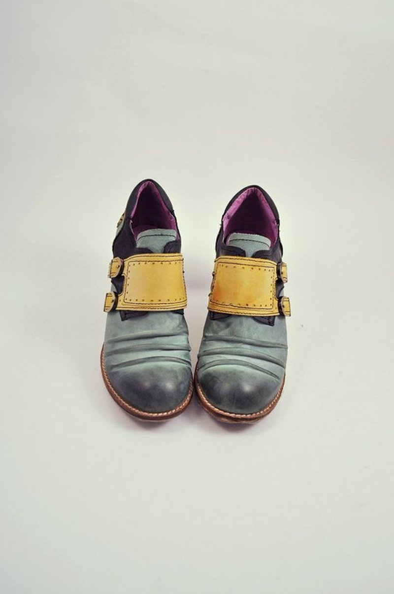 春天手牵手一起亲密去出游。say hi 踏青粗跟牛津 - 女款休闲鞋 - 真皮 灰色