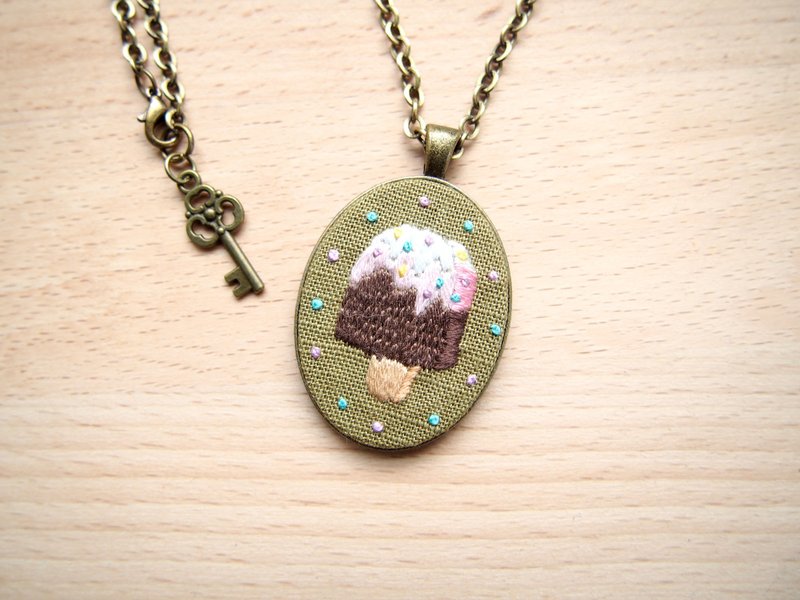 §巧克力冰棒§ 手工刺绣项链 - 项链 - 绣线 绿色