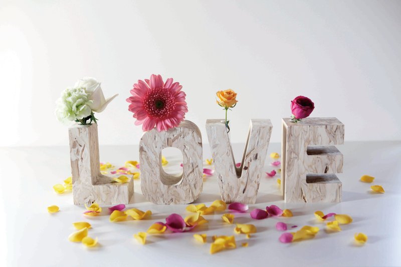 Alphabet Diffuser vase - 花瓶/陶器 - 木头 卡其色