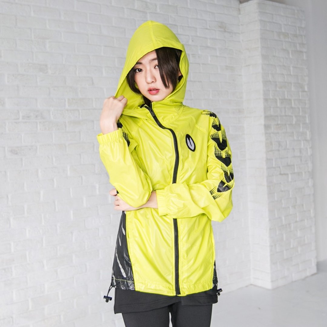 流星雨女防风外套-电光绿 - 女装休闲/机能外套 - 其他材质 多色