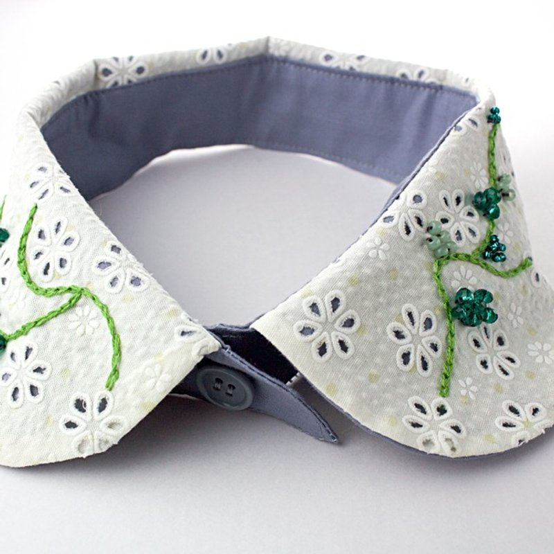 With collar (floral green) - 其他 - 其他材质 白色