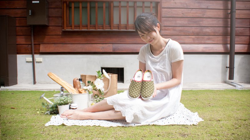 【懒人日】抹茶点点花布/帆布鞋/散步拖鞋 - 女款休闲鞋 - 棉．麻 绿色