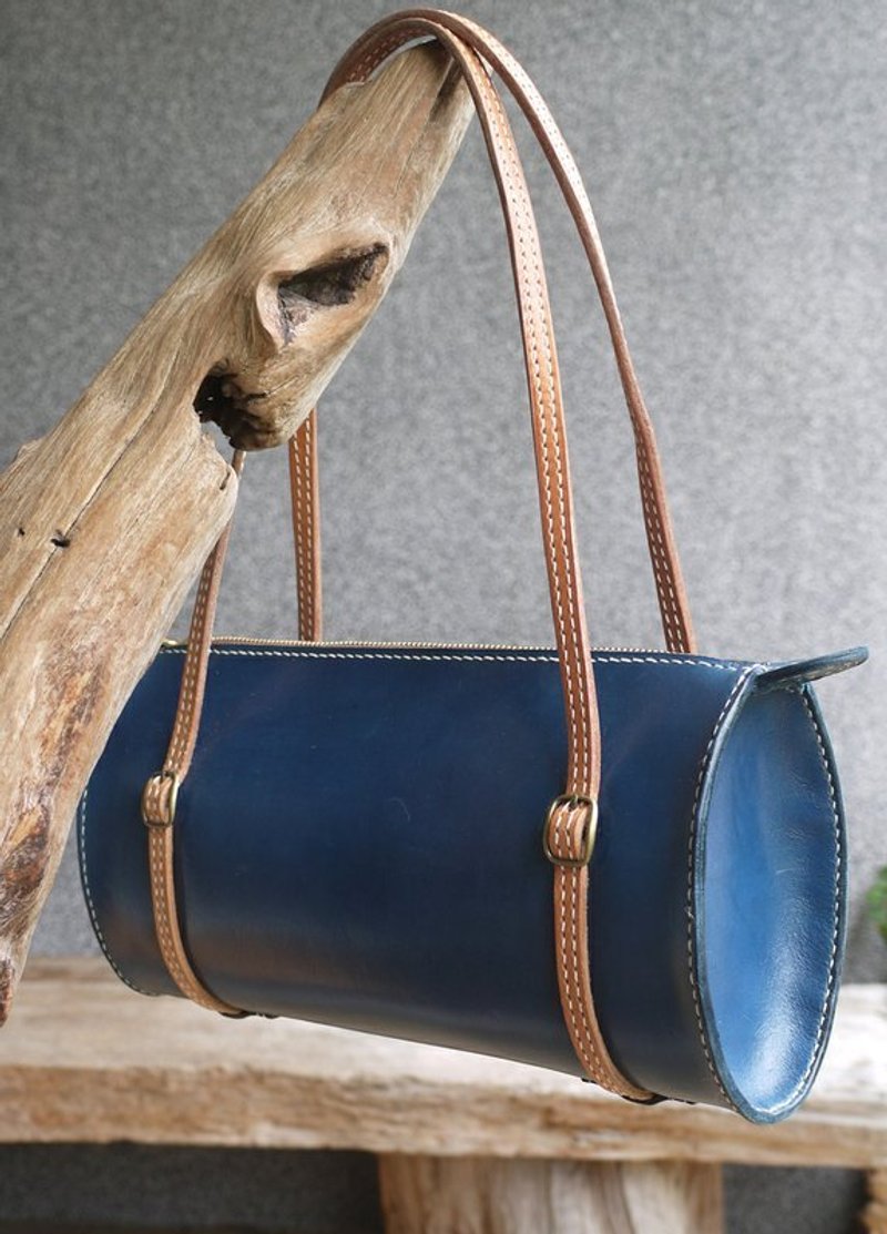 军蓝侧背包 - 侧背包/斜挎包 - 真皮 蓝色