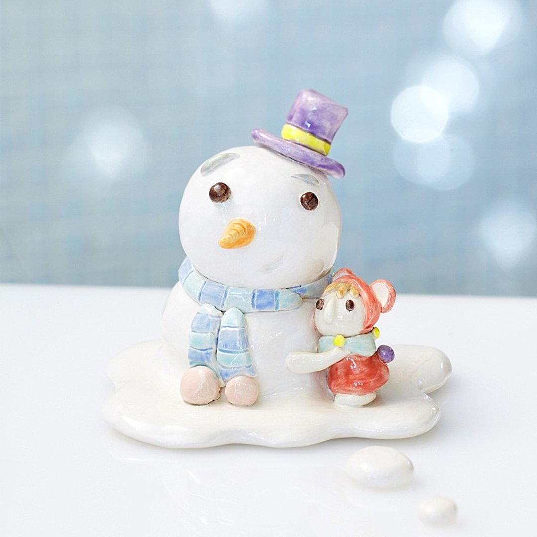 治愈作品 － 陶艺摆设-拥抱- 雪人摆设 - 花瓶/陶器 - 其他材质 白色