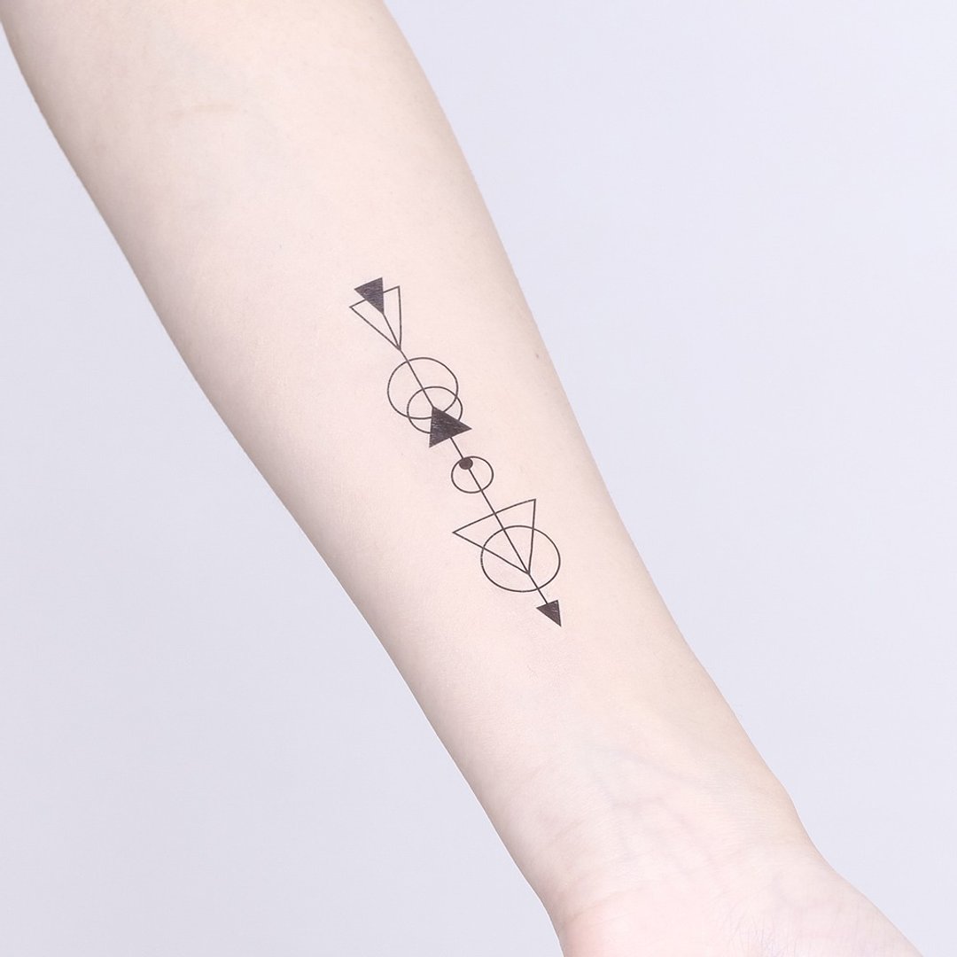 Surprise Tattoos / 几何之箭 刺青 纹身贴纸 - 纹身贴 - 纸 黑色