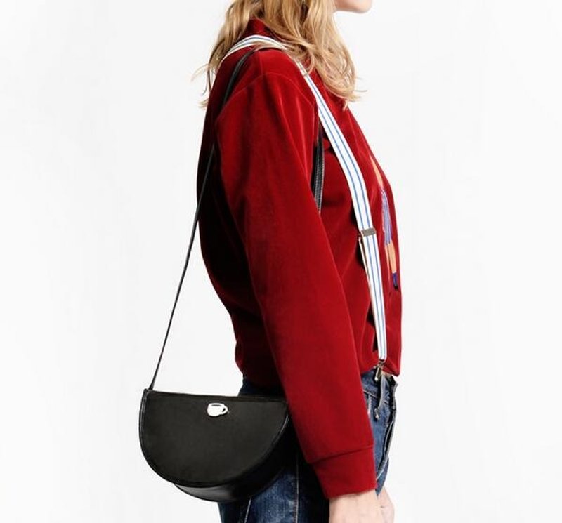 MSKOOK 牛皮金属配件半圆小挎包 黑色（咖啡杯） - 侧背包/斜挎包 - 真皮 黑色