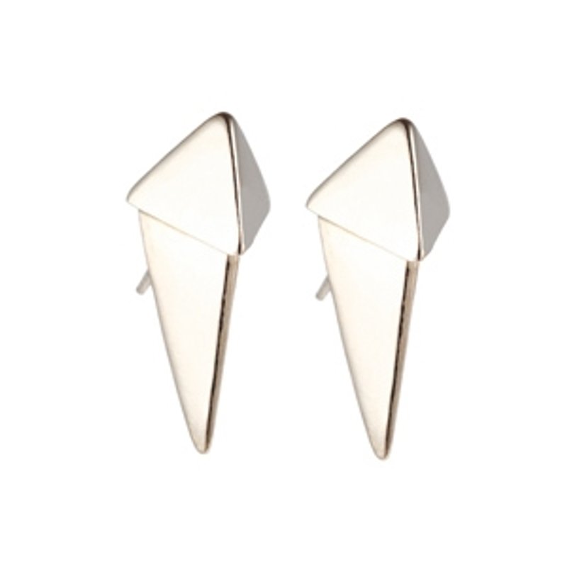 纯银双三角造型耳环 NEW METAL - 耳环/耳夹 - 宝石 银色