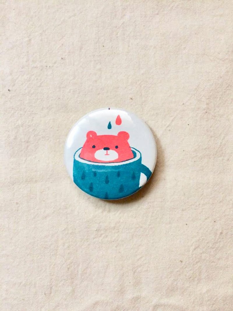 冲泡一杯黑熊 - 徽章/别针 - 其他金属 多色