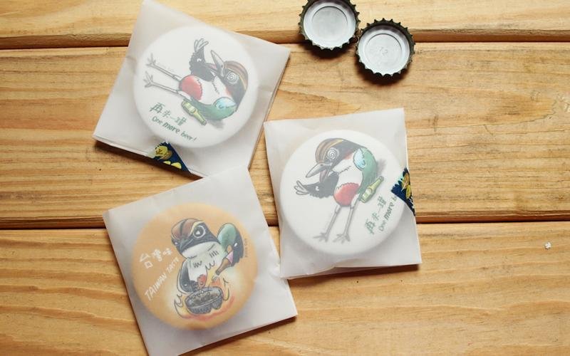 八色鸟磁铁开瓶器  一套两枚(米酒味/啤酒味) - 厨房用具 - 其他金属 白色