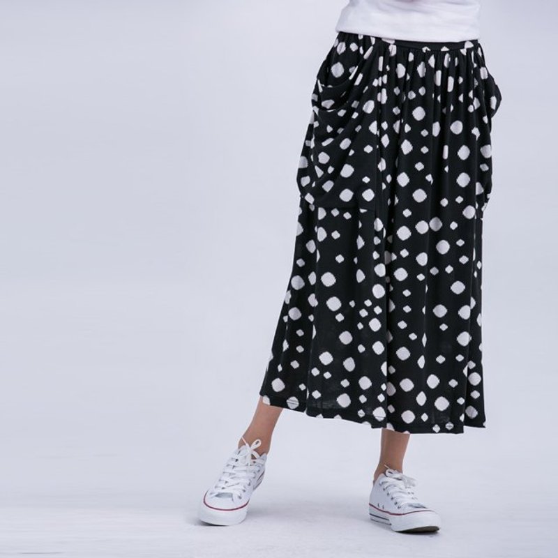 Abby 圈圈口袋裙/黑 - 裙子 - 其他材质 黑色