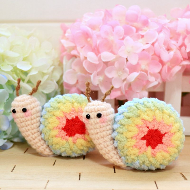 马卡龙－蜗牛。钥匙圈。吊饰 - 钥匙链/钥匙包 - 其他材质 