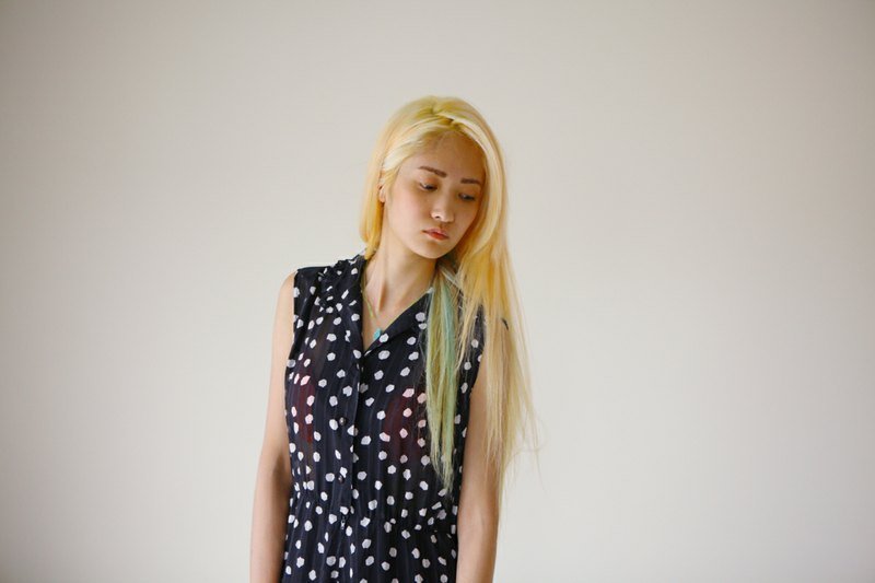 A ROOM MODEL - VINTAGE，CD-1028 GIAN不规则点黑色无袖洋装 复古着下北泽 - 洋装/连衣裙 - 其他材质 