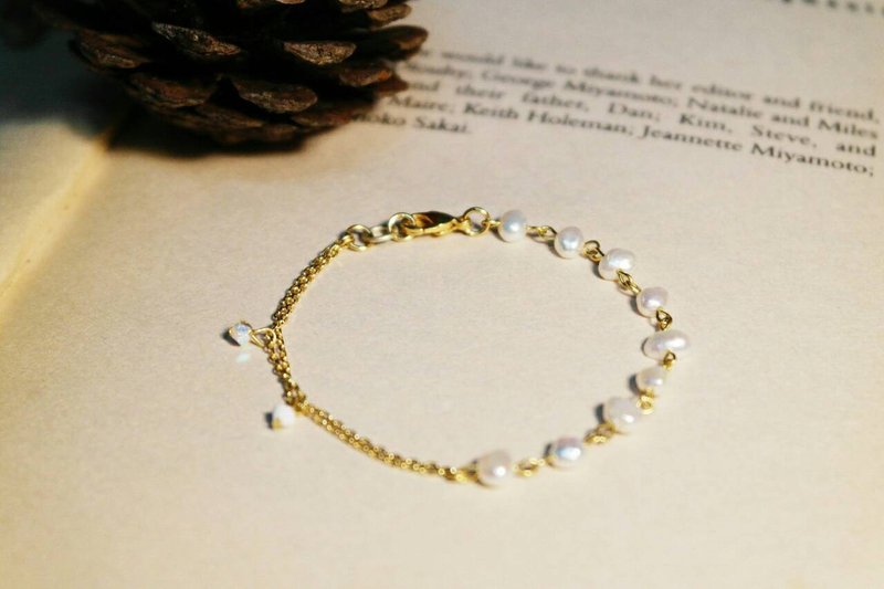 ::期许耳语系列:: 不规则珍珠 不对称手链 - 手链/手环 - 宝石 