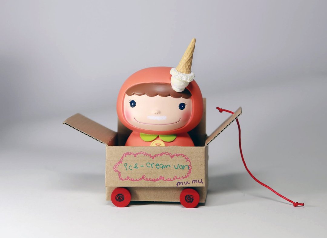 Fion KO：ice-cream mumu 冰淇淋娃娃 - 海报/装饰画/版画 - 塑料 橘色