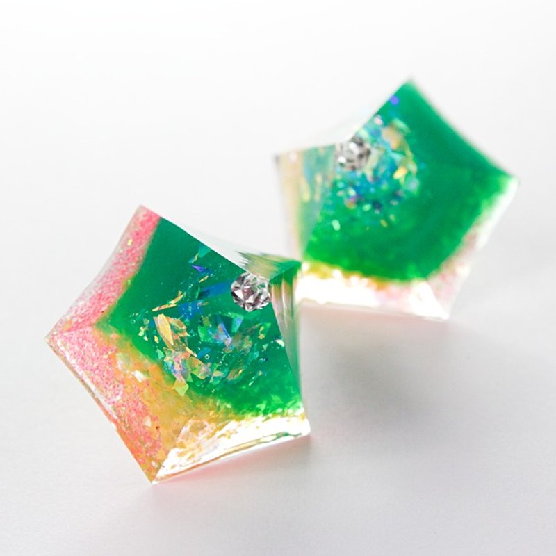 Pentagon Pierce (tropical) - 耳环/耳夹 - 其他材质 绿色