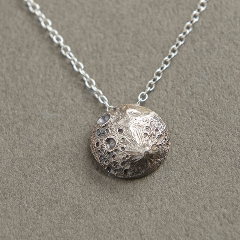 世界是一颗小小星球/925银坠/ 【8/26~9/1全馆免运】 - 项链 - 其他金属 灰色