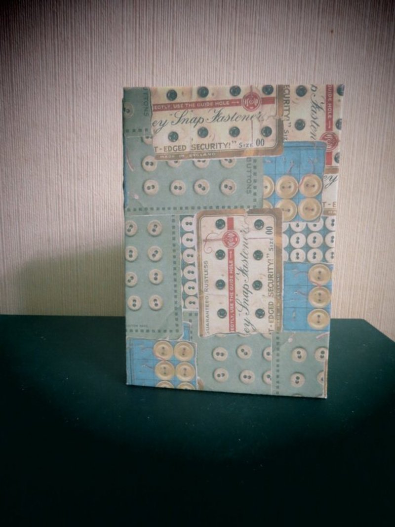 鳄鱼小姐手工书French Stitch B---FRSB029 钮扣 - 笔记本/手帐 - 纸 多色