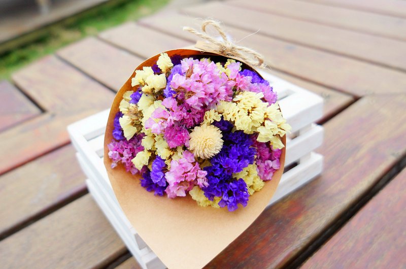 ‘麋花Amor Floral ’三色星辰花 千日红干燥甜筒花束 婚礼小物 婚纱摄影 拍照道具 居家摆饰 婚礼布置 - 植栽/盆栽 - 植物．花 紫色