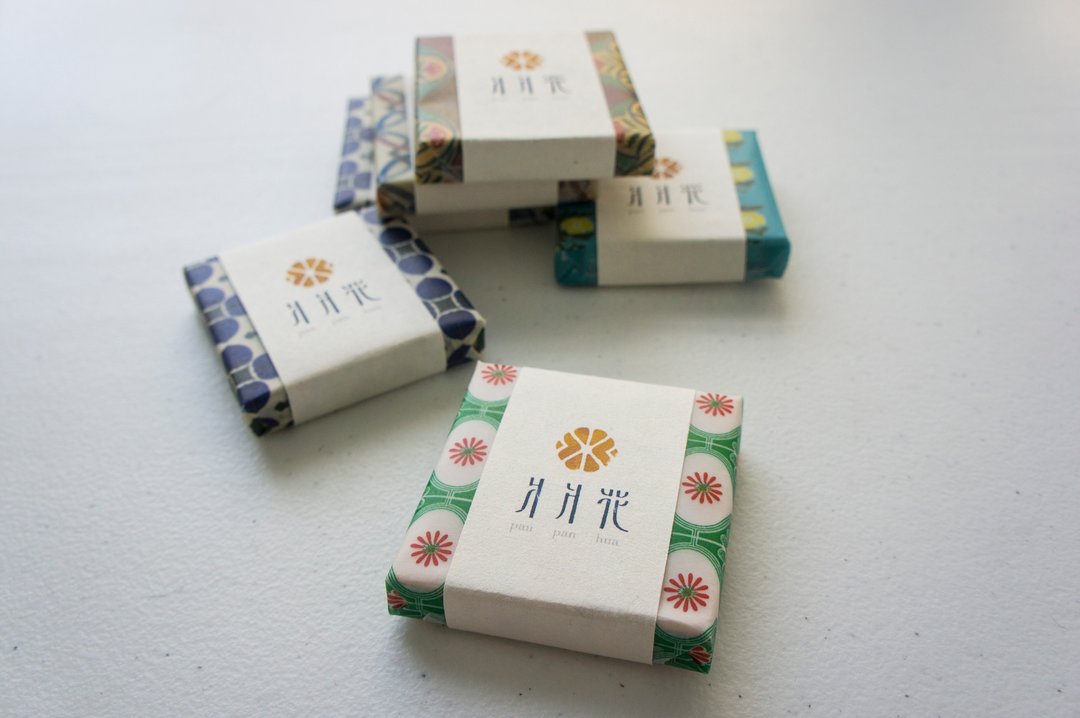 爿爿花 传统瓷砖图样手工皂-1/4系列（小花印花砖/茉莉花精油） - 香薰/精油/线香 - 植物．花 
