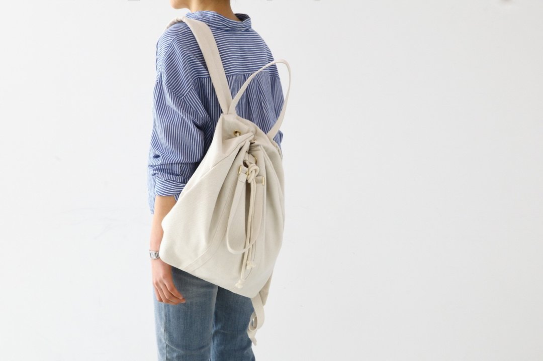 【牛一水佘】韩国 ithinkso Bucket Backpack 束口 水桶 后背包 (可手提) - 束口袋双肩包 - 棉 白色
