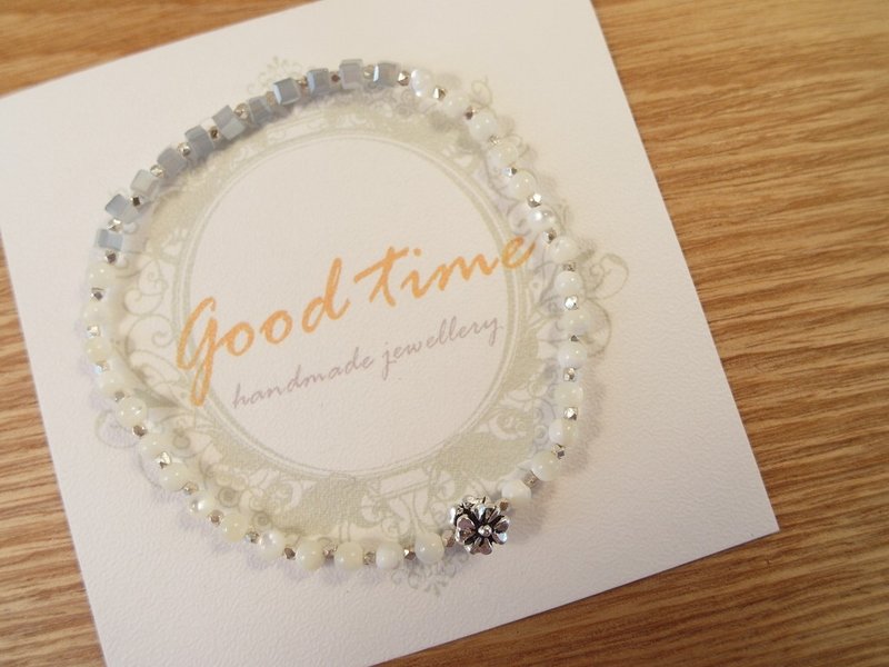 ∣一抹月光∣纯银，作旧感迷你小花-天然蝶贝壳珠手串 - 手链/手环 - 其他材质 蓝色