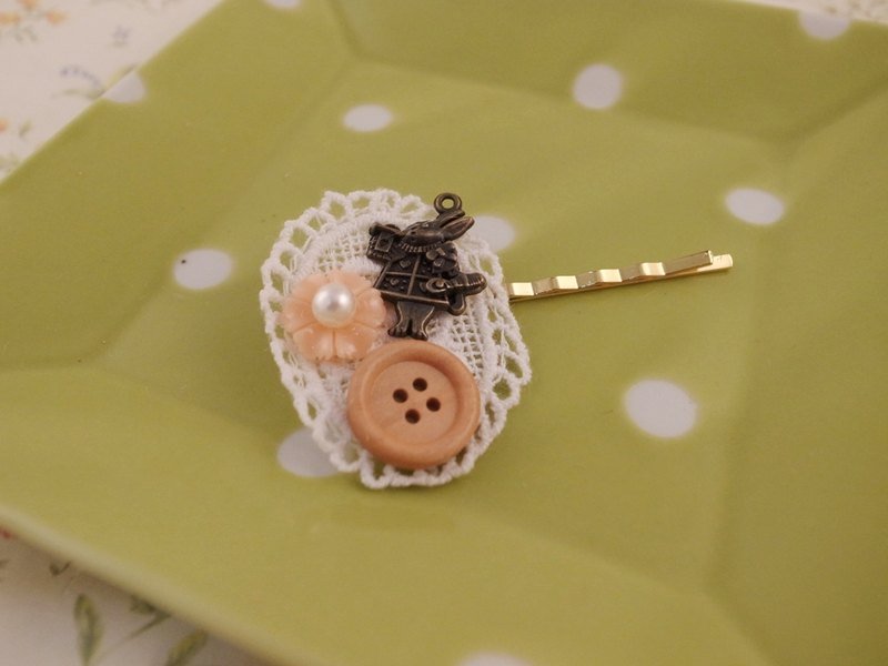 《田园系列》爱丽丝梦游仙境兔兔发夹 - 发饰 - 其他材质 粉红色