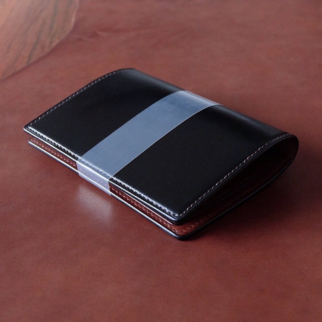 MILDY HANDS - 马臀皮护照夹 Passport Holder 01 shell cordovan - 护照夹/护照套 - 真皮 黑色