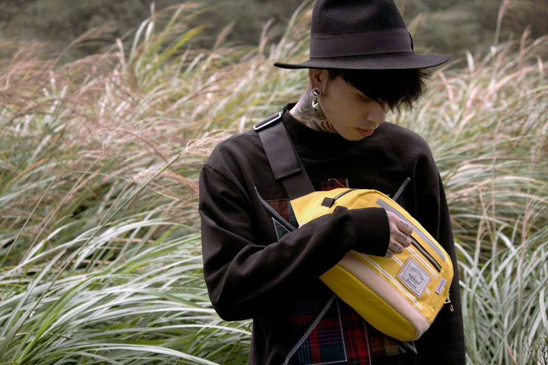 火柴木设计 Matchwood Density 腰包 侧背包 斜背包 胸前包 反光条纹黄色款 Density 3M Waist Bag - 侧背包/斜挎包 - 防水材质 黄色
