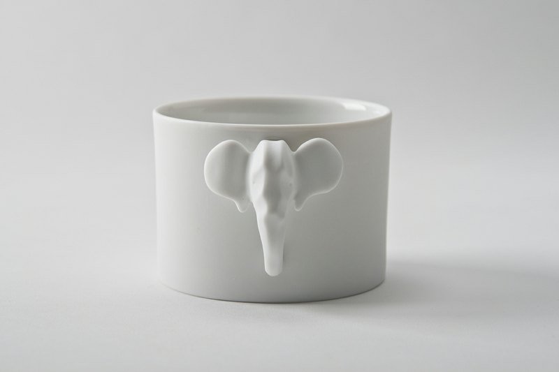 EZA 白瓷大象马克杯  Elephant Multipurpose Cup - 咖啡杯/马克杯 - 瓷 白色