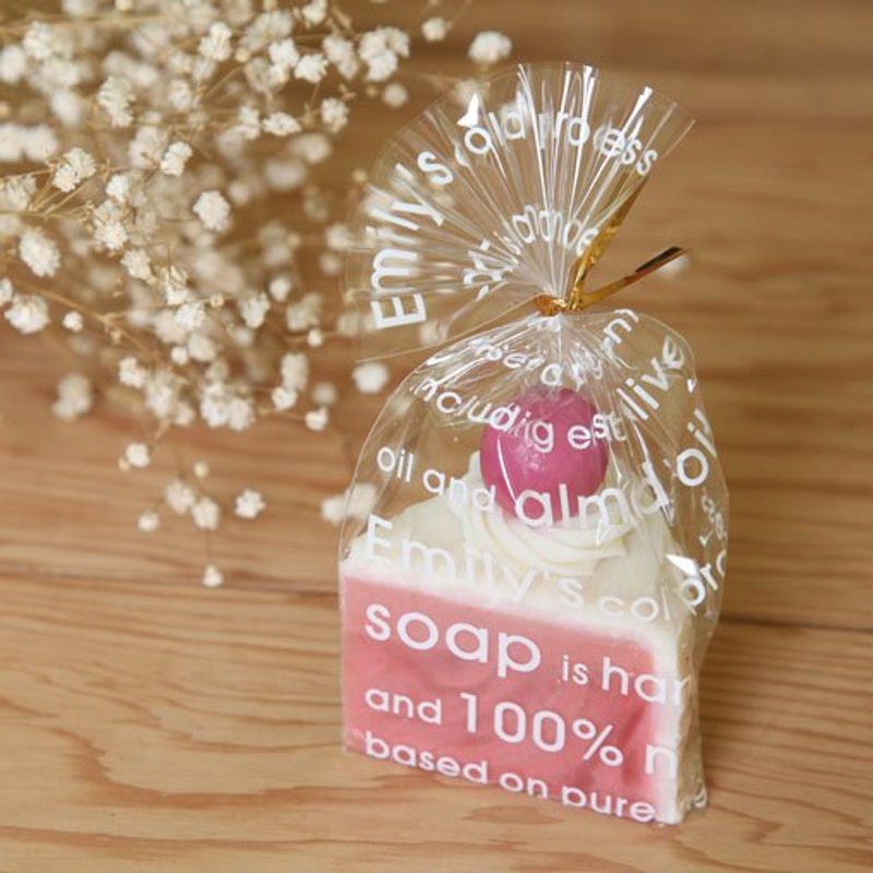 草莓樱桃蛋糕 手工皂(60g) - 沐浴用品 - 植物．花 红色