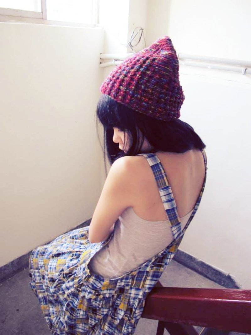 Lan 毛线帽子(酒红底) - 帽子 - 其他材质 红色