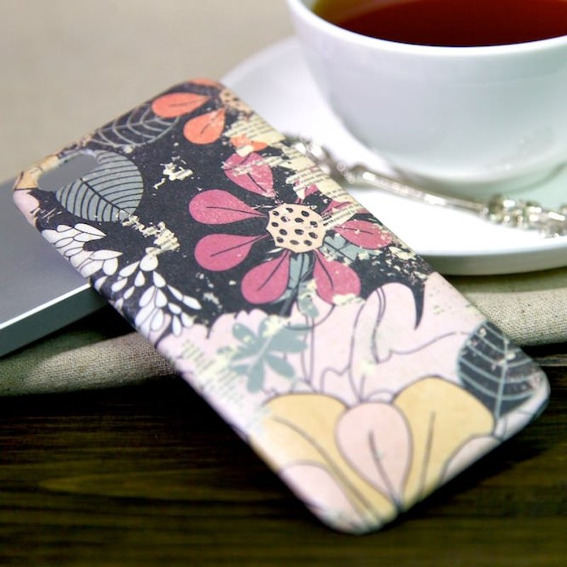 iPhone 5 背包外壳：花涂鸦 - 手机壳/手机套 - 防水材质 黑色